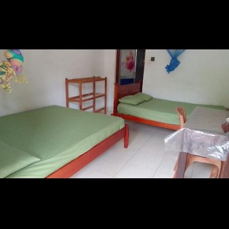 Dinesh Guest House Kataragama Luaran gambar