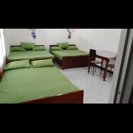 Dinesh Guest House Kataragama Luaran gambar