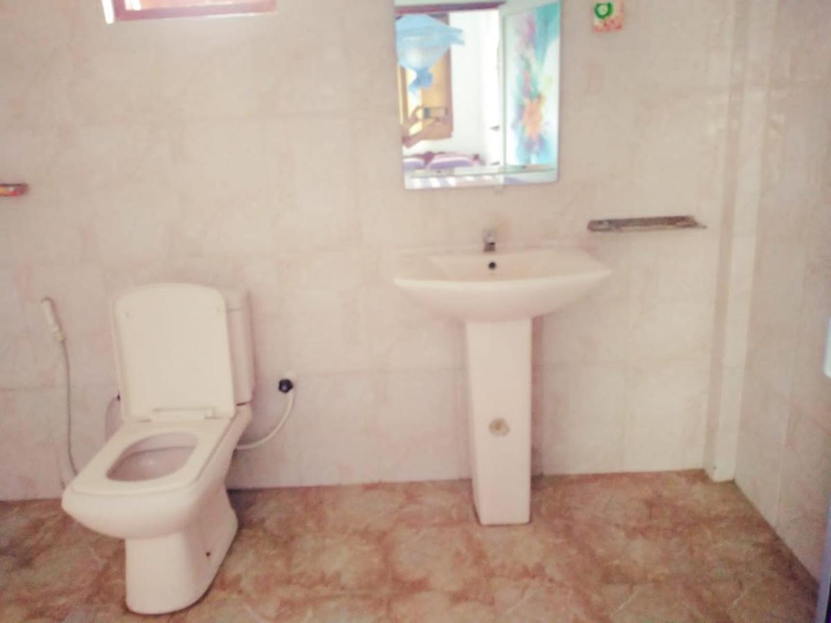 Dinesh Guest House Kataragama Luaran gambar