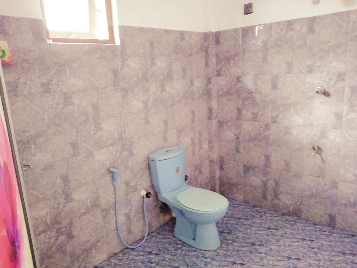 Dinesh Guest House Kataragama Luaran gambar