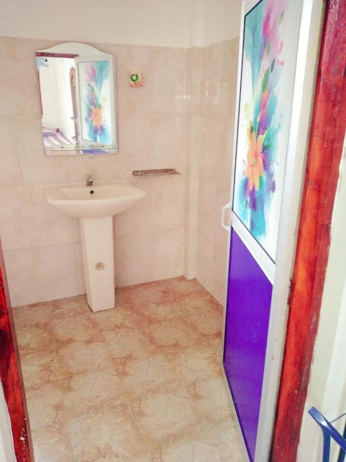Dinesh Guest House Kataragama Luaran gambar